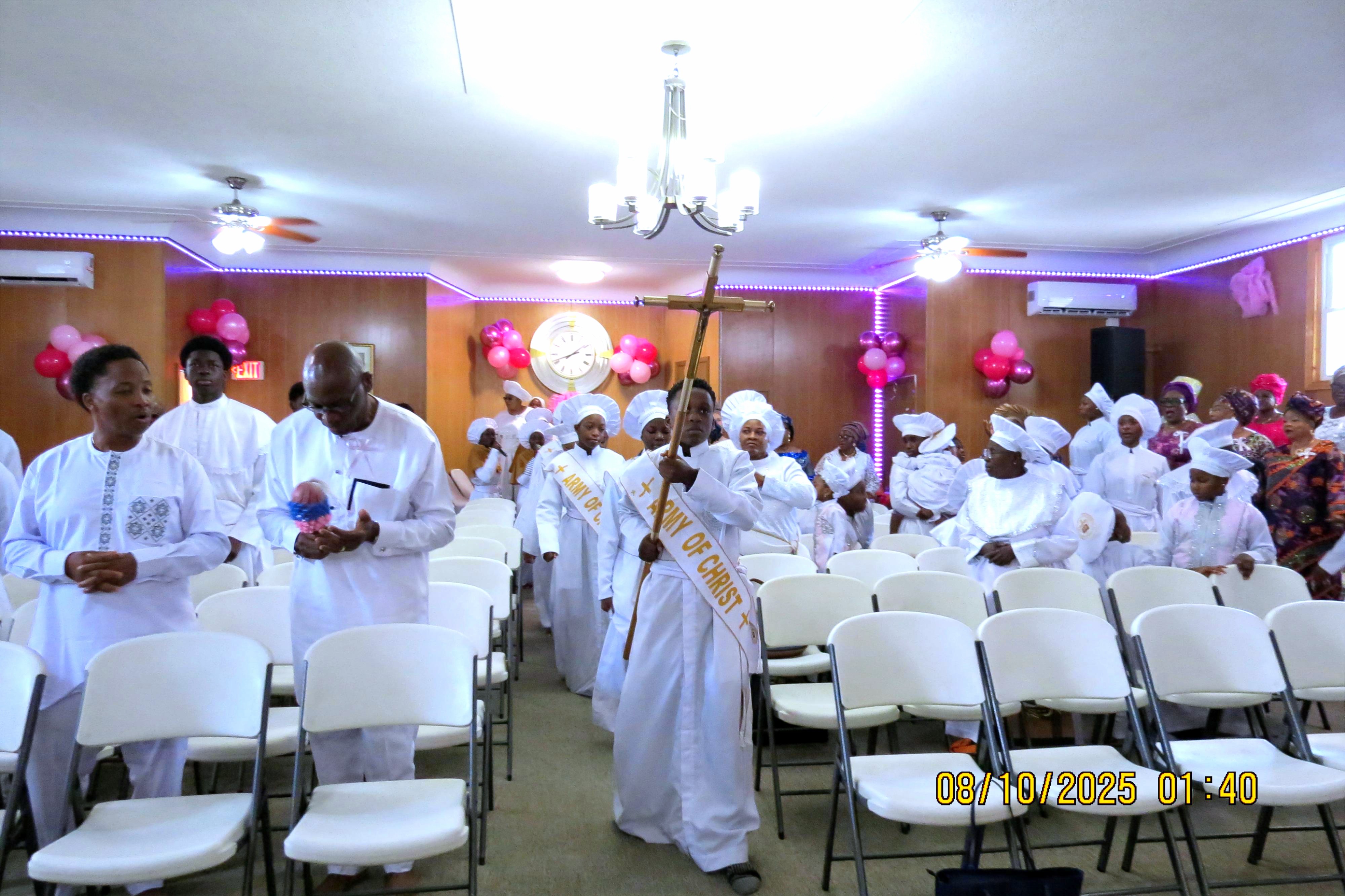 Cross bearer 2.JPG